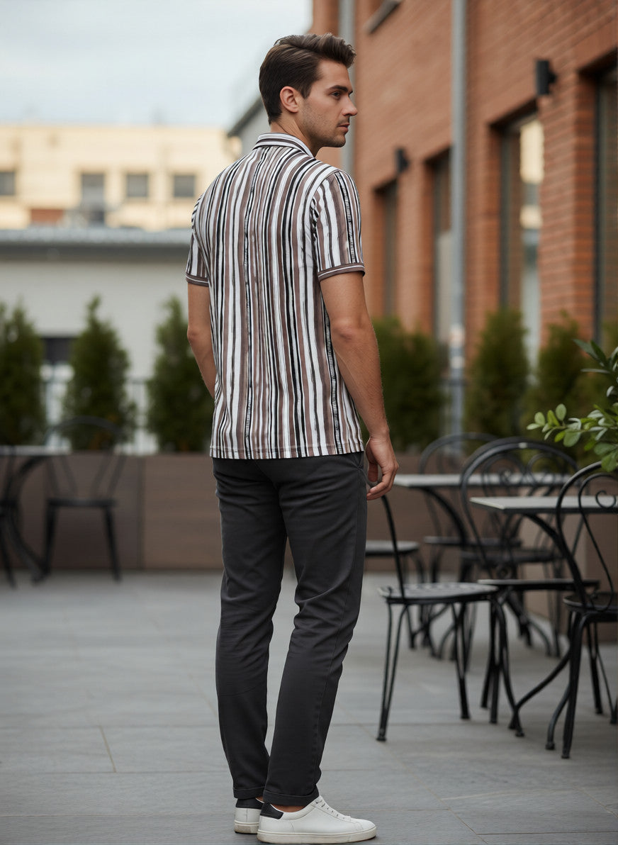 Man’s Vertical Stripe Casual Half Sleeve T-shirt